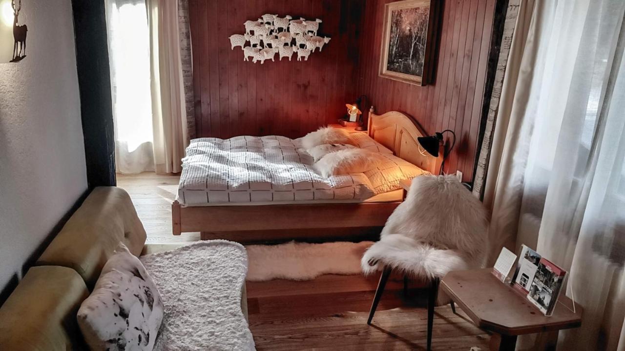 Hotel La Cambuse Les Collons Bagian luar foto