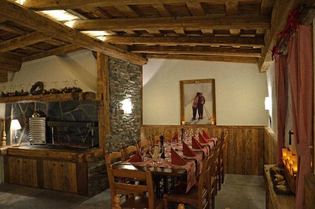Hotel La Cambuse Les Collons Bagian luar foto