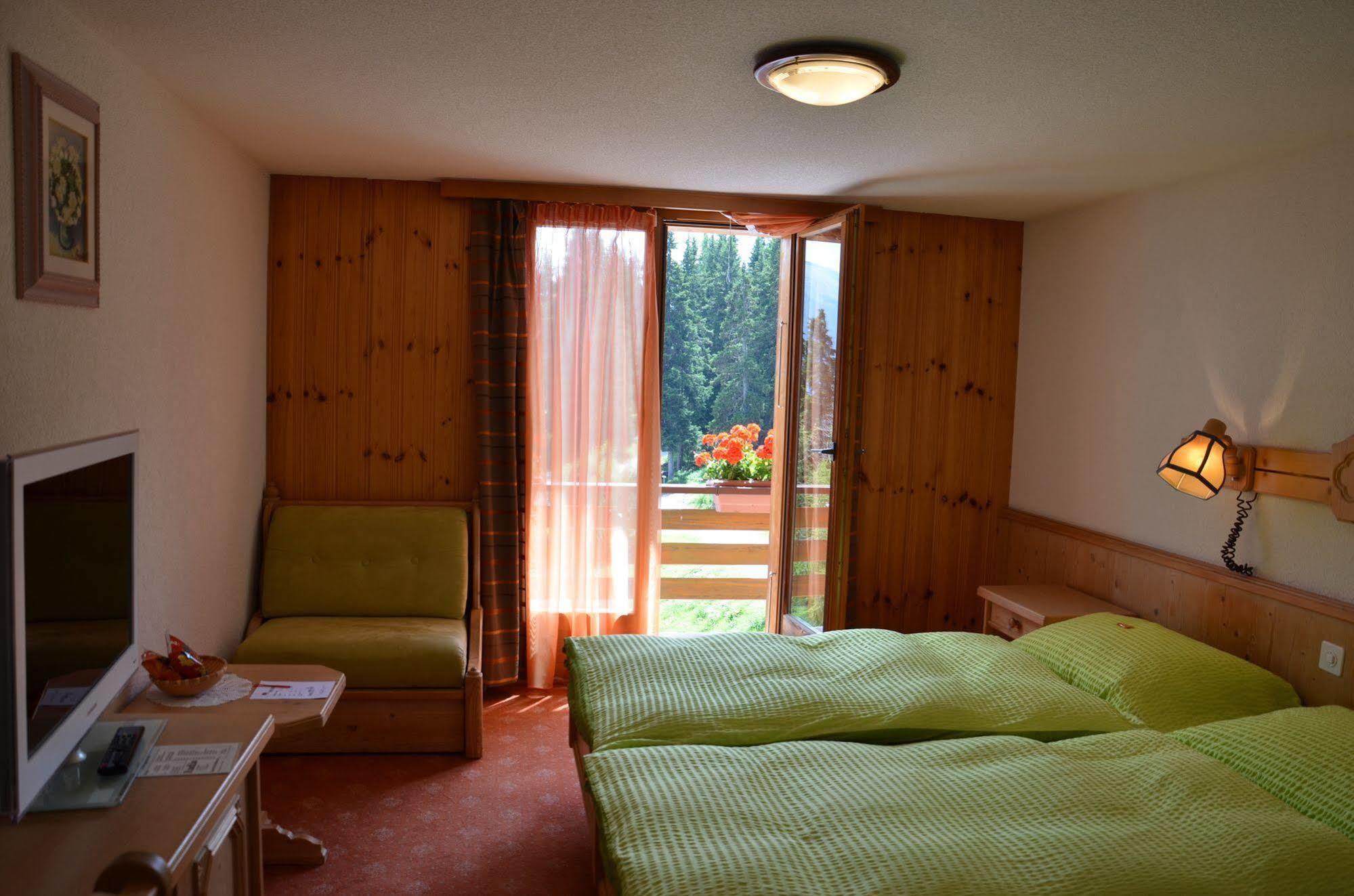 Hotel La Cambuse Les Collons Bagian luar foto